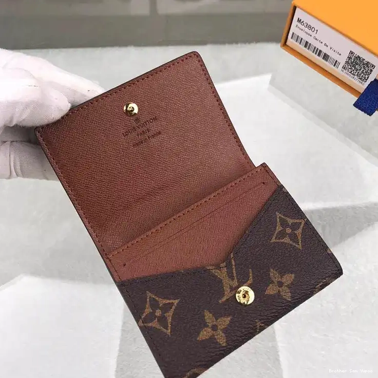 Brother Sam Yupoo 19T1L0647 Bags LV 0818